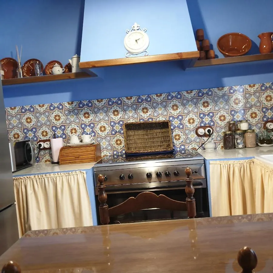 Holiday home Casa Azul Villa Alozaina